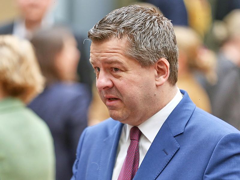 Schulze fordert mehr Druck auf Bürgergeldempfänger