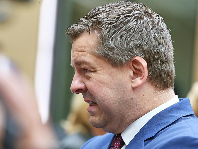 Schulze warnt vor “massiven Turbulenzen” bei AfD-Mehrheit