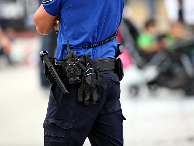 Schweiz: Messer-Angreifer sticht auf Passanten ein