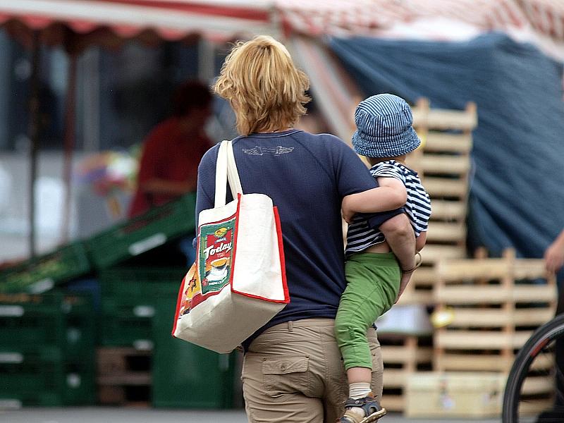 SPD-Fraktion will pauschale Kürzungen beim Elterngeld verhindern