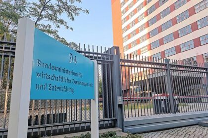 SPD-Politiker wehren sich gegen Kürzungen bei Entwicklungshilfe