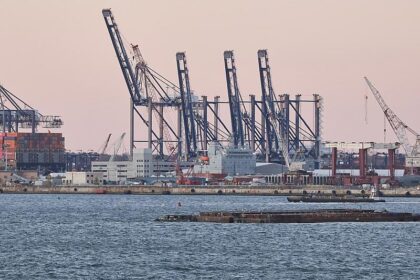 Stimmung in deutscher Wirtschaft überraschend leicht verbessert