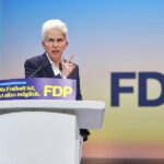 Strack-Zimmermann kündigt weitere Debatten über FDP-Kurs an