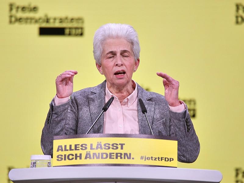 Strack-Zimmermann mahnt Merz zu mehr Besonnenheit