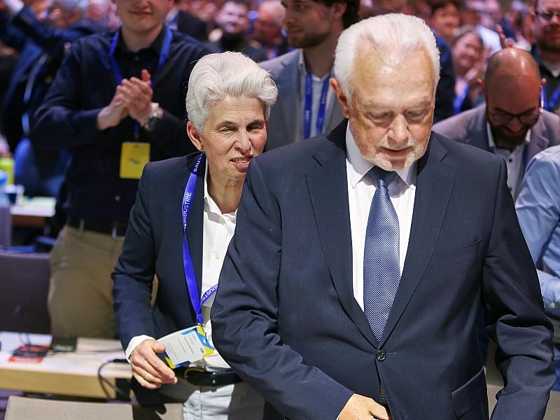Strack-Zimmermann sieht 40 Prozent als Auftrag zu Kurskorrekturen