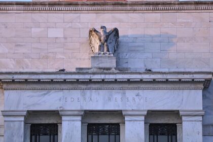 Trump-Kandidat Warsh vom US-Senat als neuer Fed-Chef bestätigt