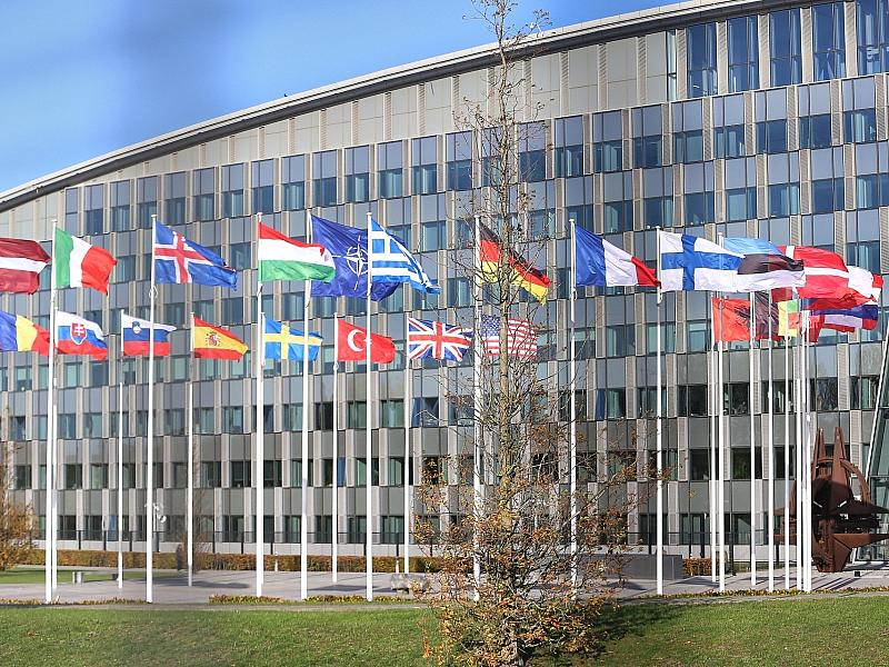 Wadephul hält Nato für robust