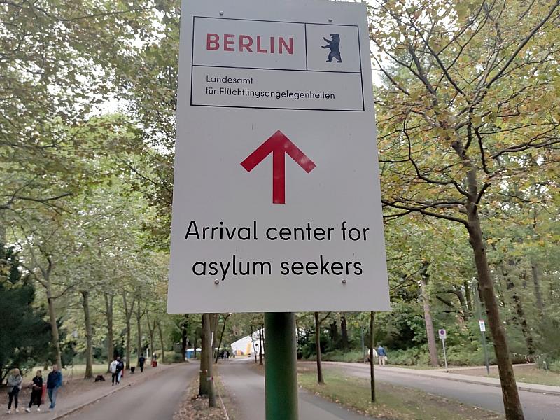 Zahl neuer Asylanträge im April erneut gesunken