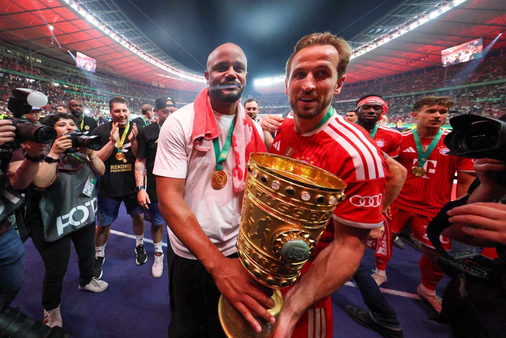 DFB-Pokal-Auslosung bringt Zweitligaaufsteiger für den FC Augsburg und den FC Bayern