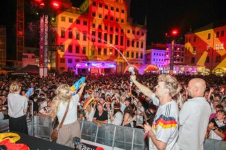 Straßenfest und Fußball-Party – Galerie zum Auftakt der Augsburger Sommernächte