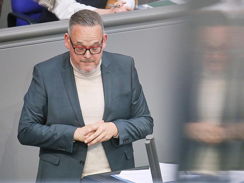 AfD-Politiker Reichardt soll angeblich Hitlergruß gezeigt haben