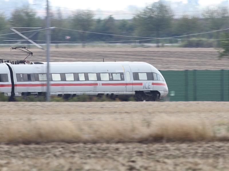 Bahnstrecke Hamburg-Berlin nach Sanierung wieder in Betrieb