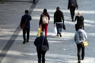 Bevölkerung Deutschlands 2025 leicht gesunken