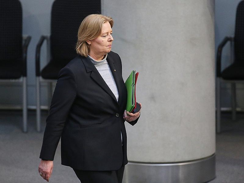 Bundesarbeitsministerin fordert Digitalsteuer