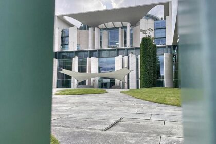 Bundesregierung verweigert Auskunft zu PR-Berater-Kosten
