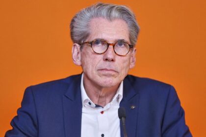 DAK drängt auf Verschiebung von Pflegereform