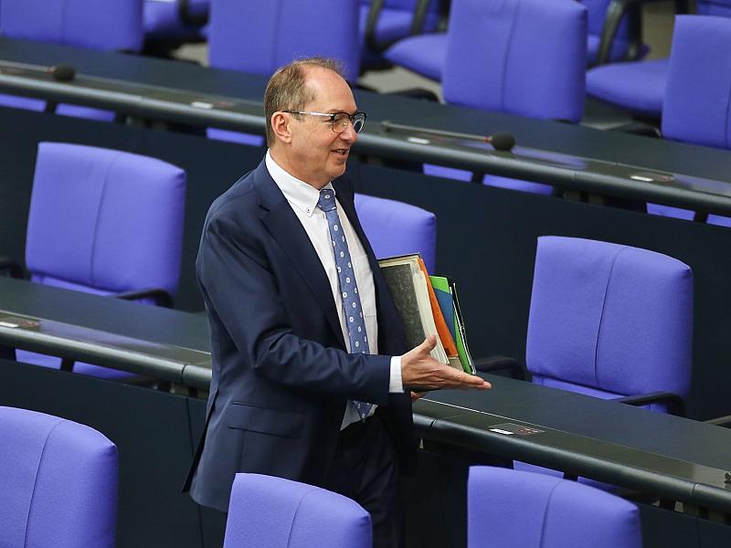 Dobrindt sieht “neue Phase” der europäischen Migrationspolitik