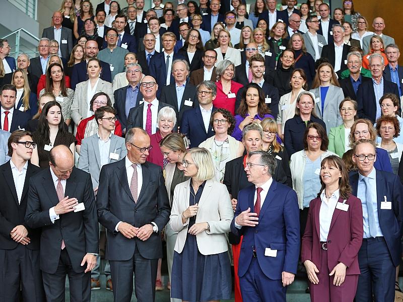 Ehrenamtliche Initiativen im Kanzleramt ausgezeichnet