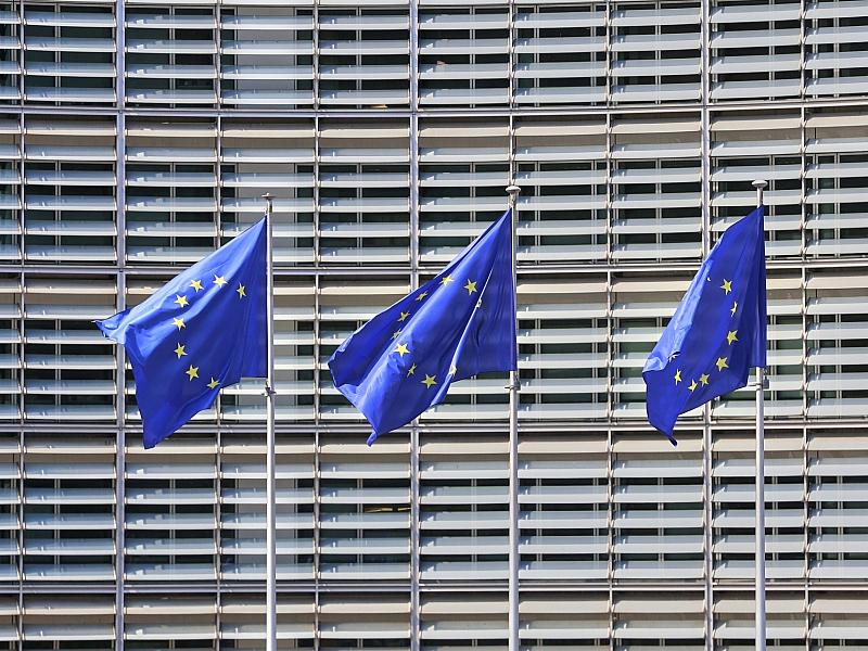 EU will Cloud-Geschäfte von Amazon und Microsoft regulieren