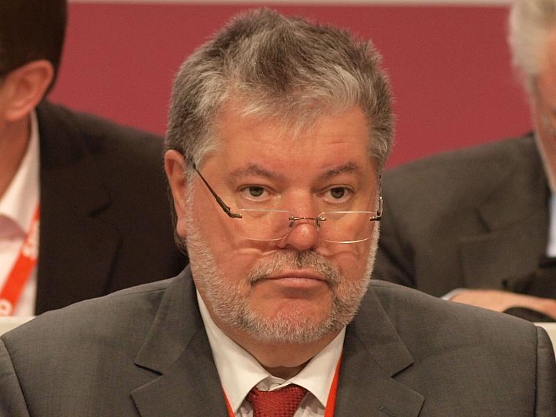 Ex-SPD-Chef Beck warnt Regierung vor Reform-Überforderung