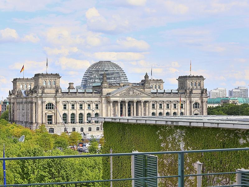 Familienunternehmer fordern Wegfall der Sommerpause