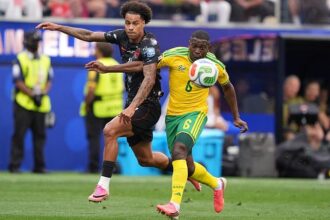 Fußball-WM: Kanada löst Achtelfinalticket gegen Südafrika ganz spät