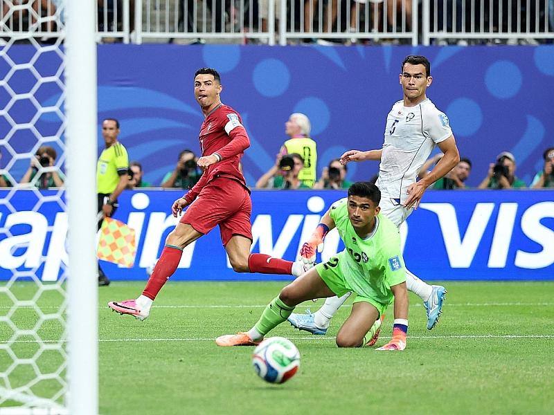 Fußball-WM: Portugal schlägt Usbekistan souverän