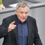 Gesundheitsreform: Van Aken wirft Warken “Sozialraub” vor