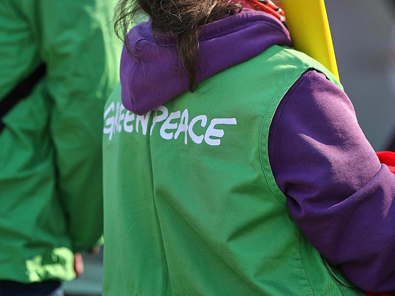 Greenpeace: Analyse zeigt hohe “Übergewinne” bei Benzin im Mai