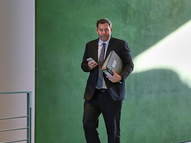 Klingbeil will 35 Millionen Steuerzahler “entlasten”