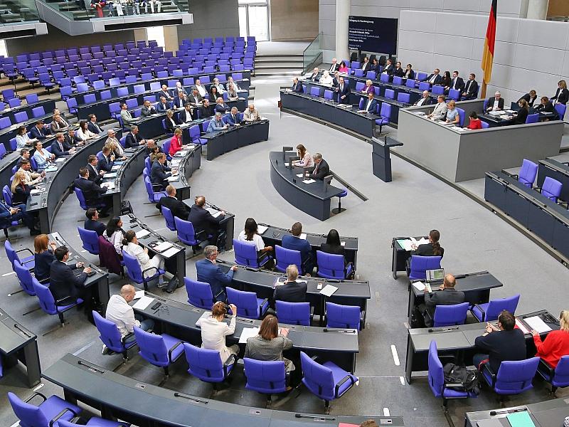 Koalition erwägt schärferen Geheimschutz im Bundestag