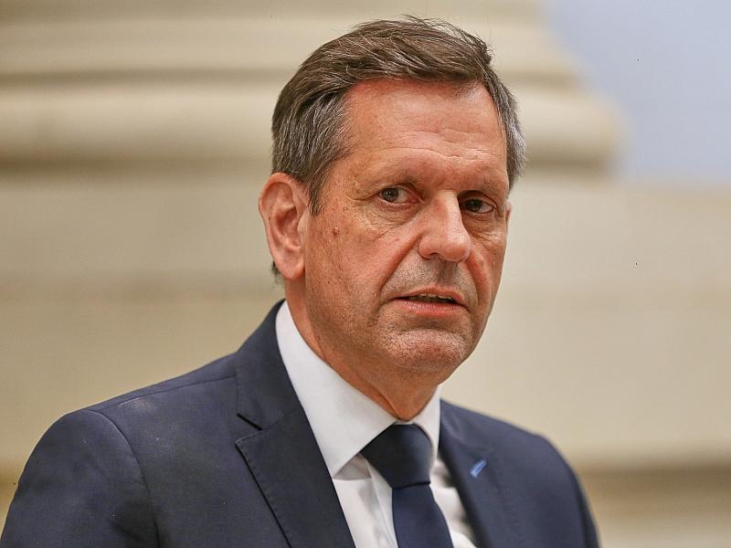 Lies fordert Fokus auf Wachstum von Regierung und Sozialpartnern