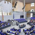 Linke kritisiert Altersbezüge von Abgeordneten als zu hoch