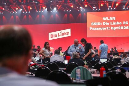 Linke startet Parteitag in Potsdam