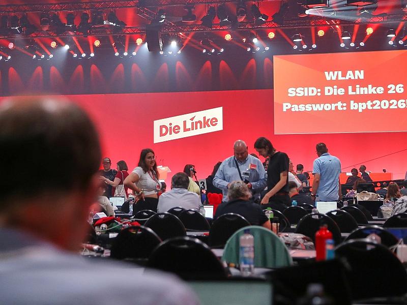 Linke startet Parteitag in Potsdam