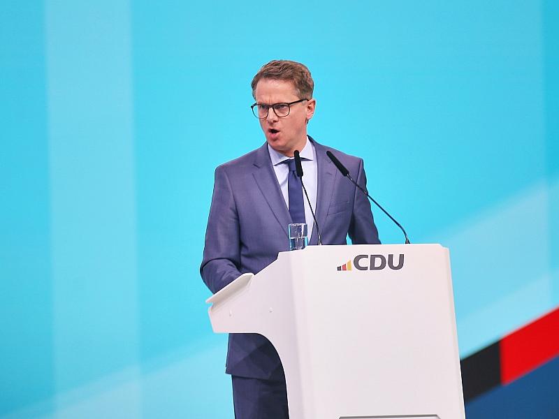 Linnemann für Streichung von Paragraf 188 zur Politikerbeleidigung