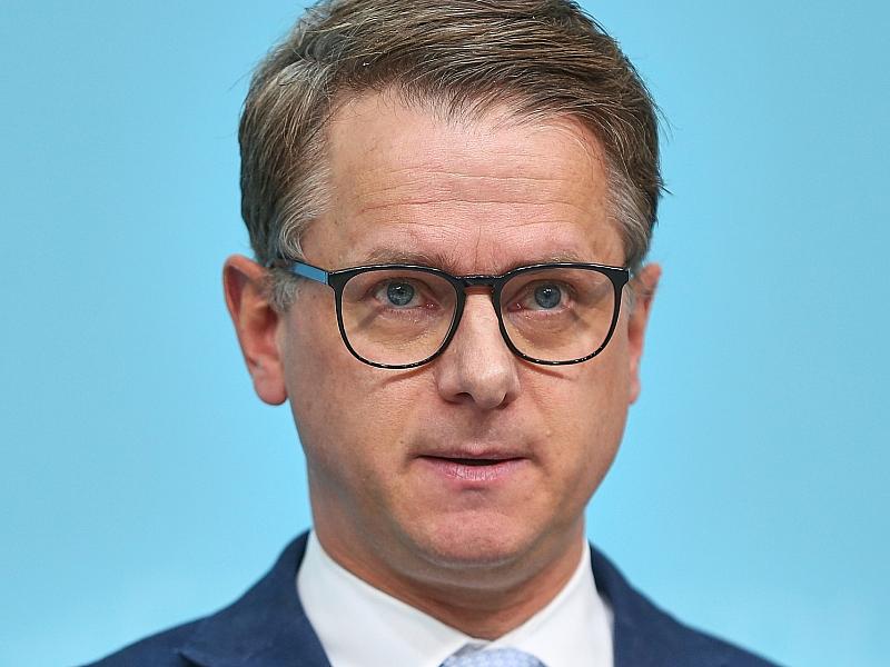 Linnemann warnt vor Belastung der Mittelschicht