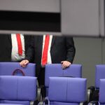 Mehr als jeder dritte Abgeordnete meldet Nebeneinkünfte