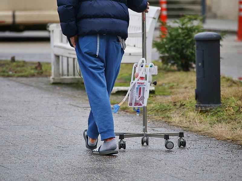 Mehrheit lehnt stärkere Beteiligung von Kindern an Pflegekosten ab