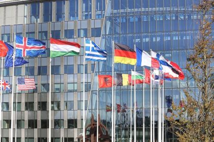 Mélenchon hält Nato für “nutzlos”