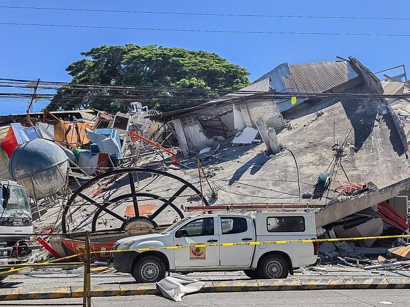 Mindestens 19 Tote nach schwerem Erdbeben auf den Philippinen