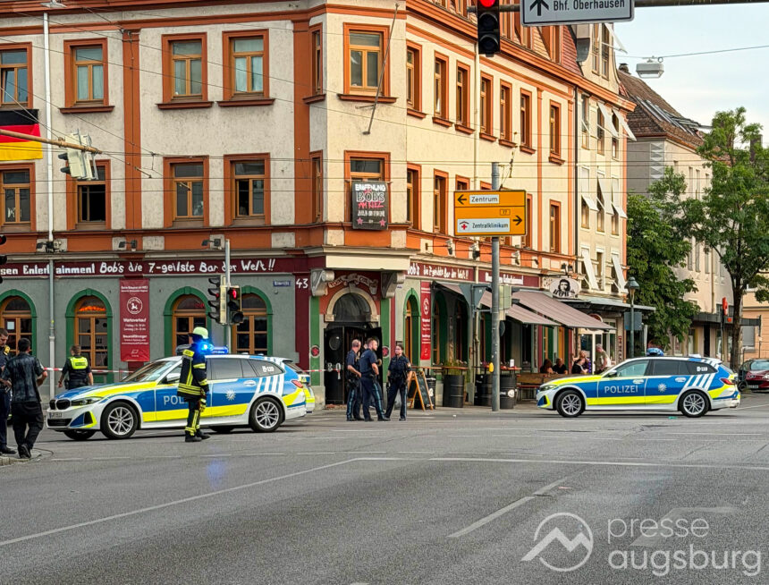 Augsburg | Großeinsatz von Feuerwehr, Rettungsdienst und Polizei in der Ulmer Straße