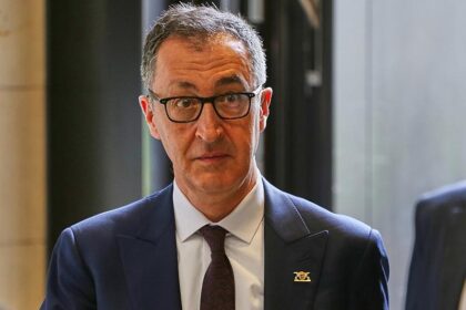 Özdemir hält Demokratie für so gefährdet wie nie