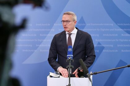 Politik und Wirtschaft wollen Netzausbau beschleunigen