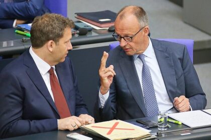Rentenreform bringt Regierungsparteien keinen Aufschwung