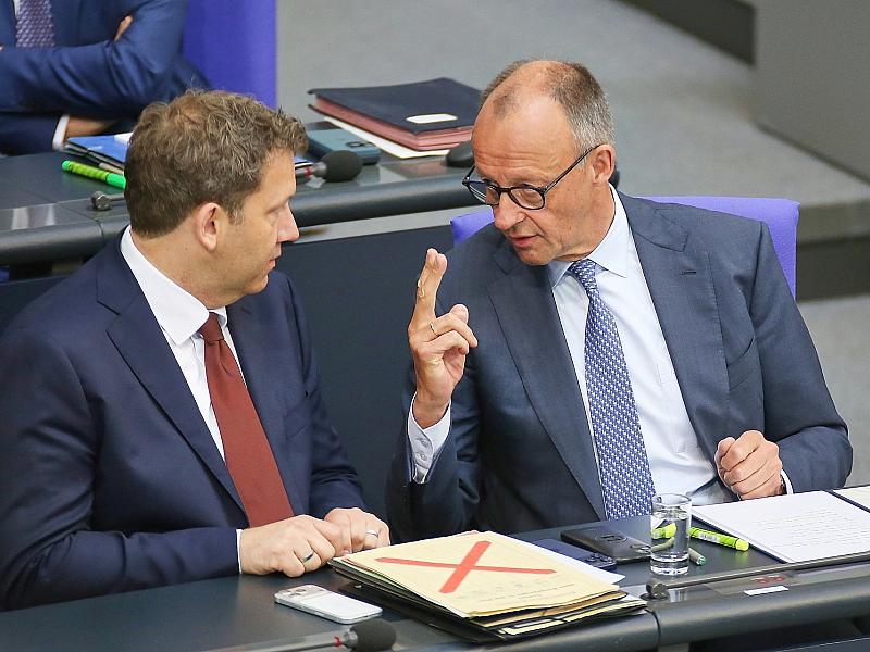 Rentenreform bringt Regierungsparteien keinen Aufschwung