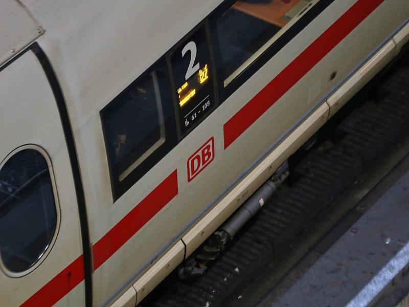 Rufe nach Konsequenzen nach Funkausfall bei der Bahn