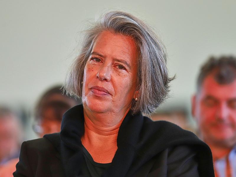 Sachsen-Anhalts Innenministerin warnt vor Radikalisierung im Netz