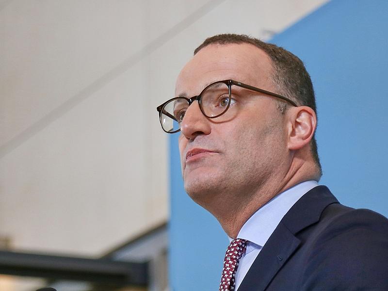 Scharfe Kritik an Spahn nach Thiel-Treffen