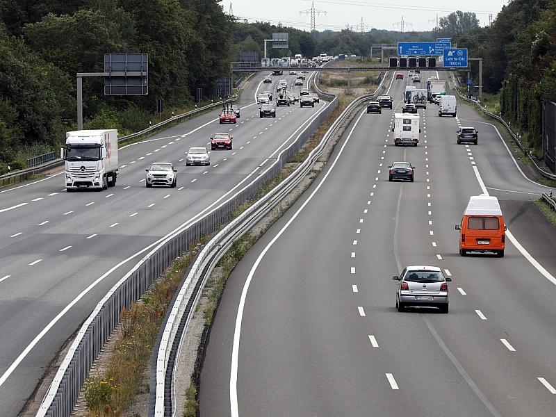 Schnieder erwartet keine größeren Hitzeschäden auf Autobahnen